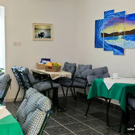 Bed & Breakfast & Antonijela Bol
