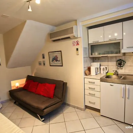 & Antonijela Bed & Breakfast Bol